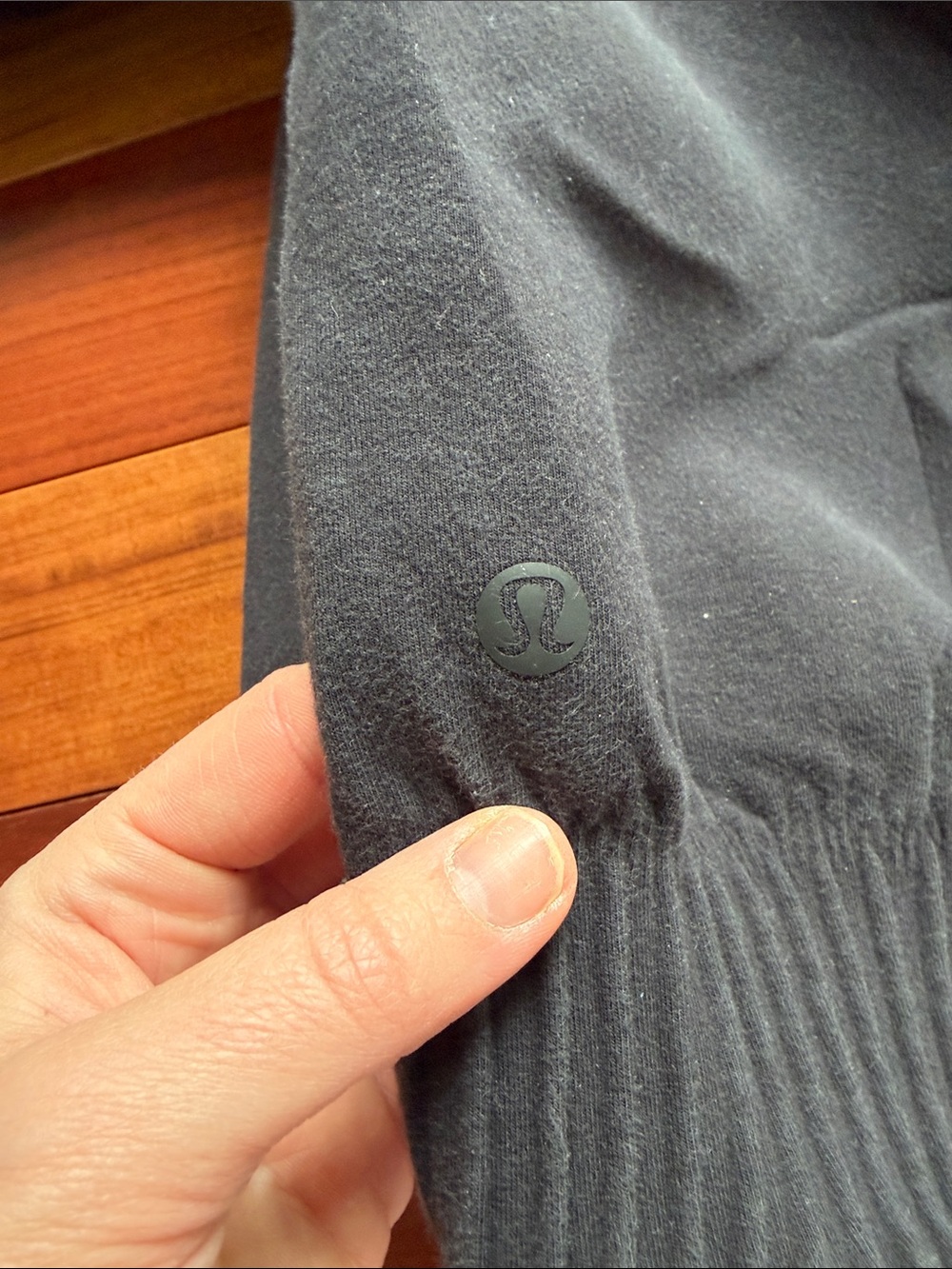 Lululemon top - Picture 2 of 3